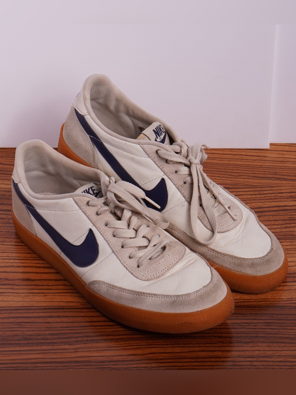 Nike killshot